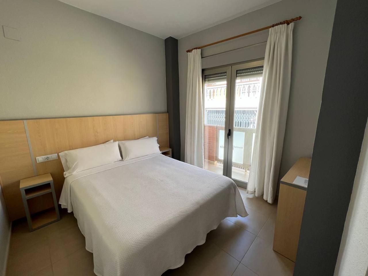 Hostal Manuela Punta Umbria Exterior photo