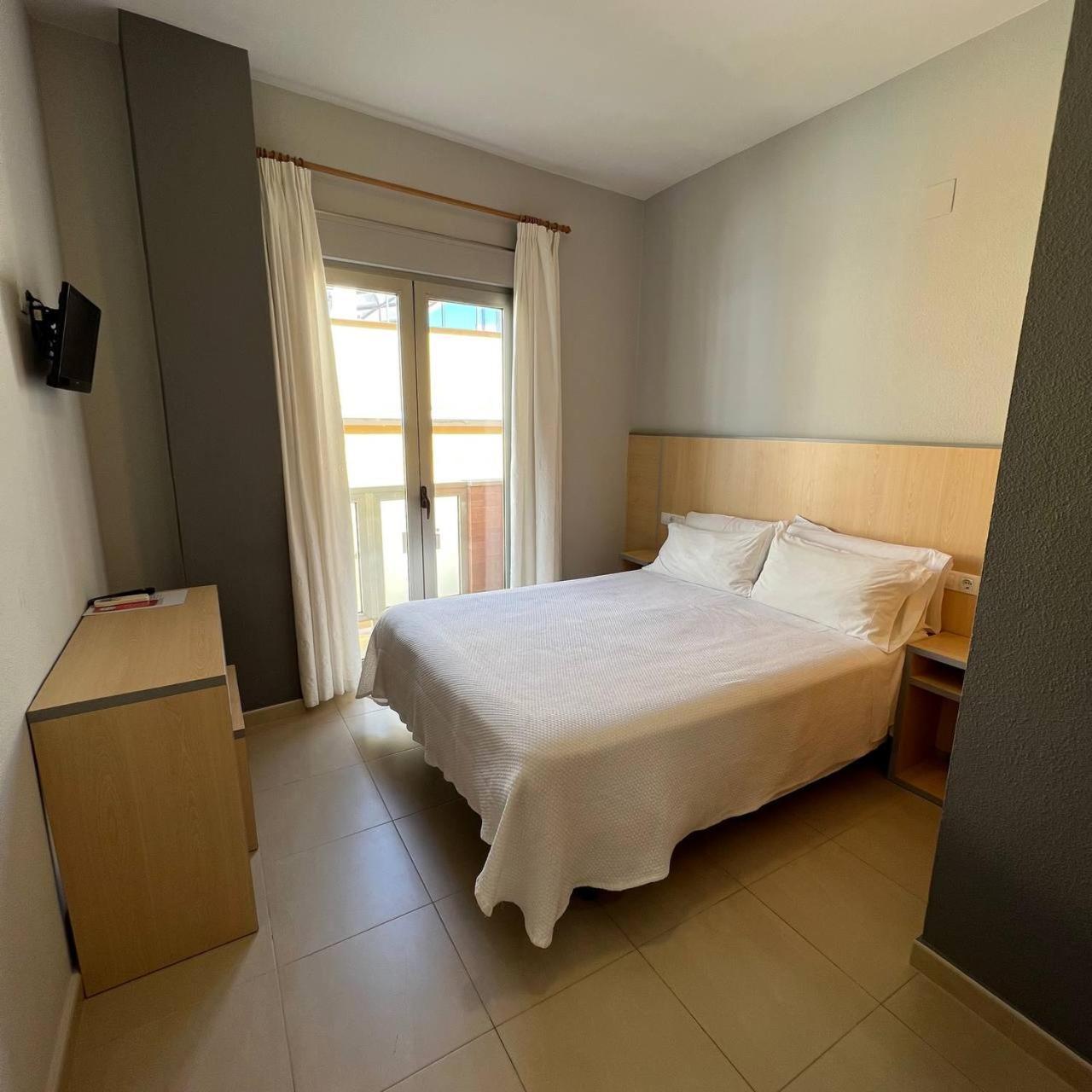 Hostal Manuela Punta Umbria Exterior photo